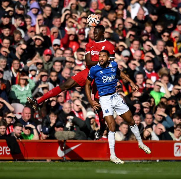 構和財務管 構和財務管